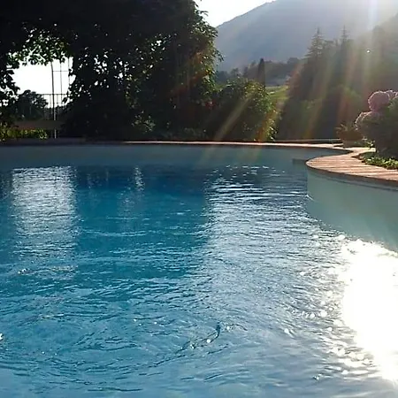 فندق مبيت وإفطار Poggio Caiar 4*